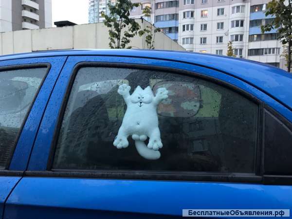Кот Саймона в машину на присосках