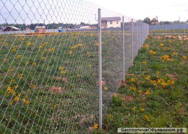 Устанавливаем заборы из сетки рабица