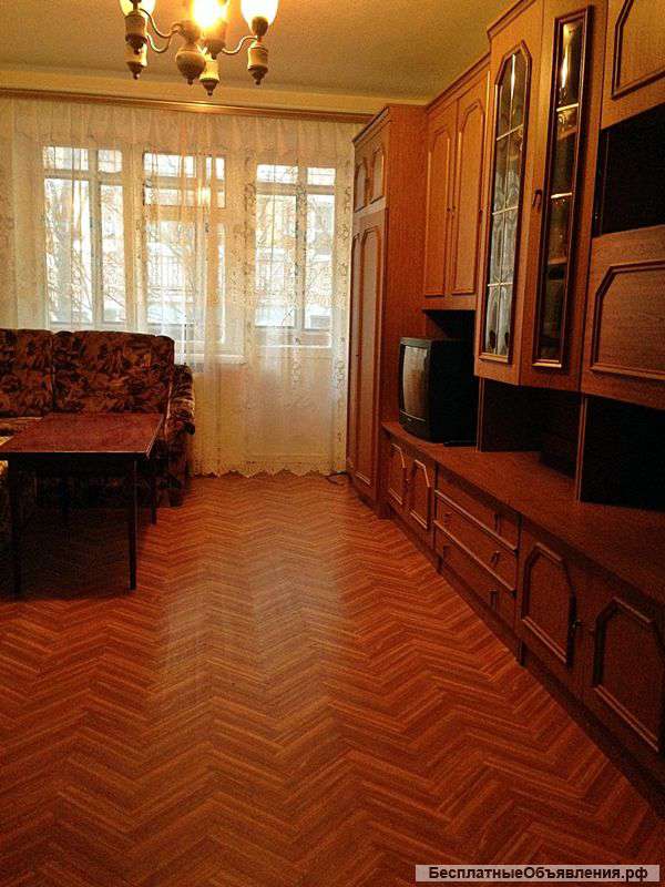 3 к.кв. ул. Профинтерна д. 11, 2/5кирп. 57м. ремонт