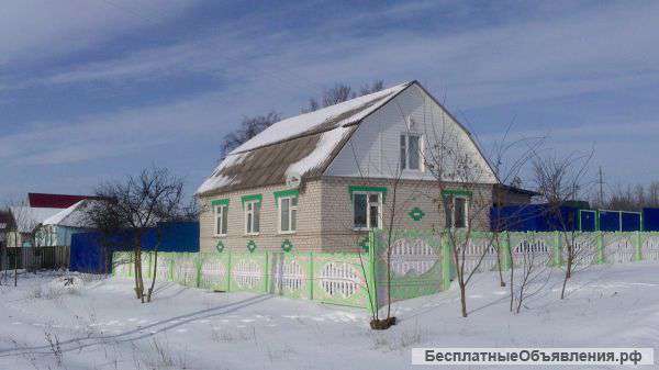 Дом (90/60/10, 5 кв.м.) в с.Варваровка