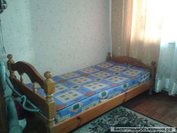 Деревянная кровать 100 см