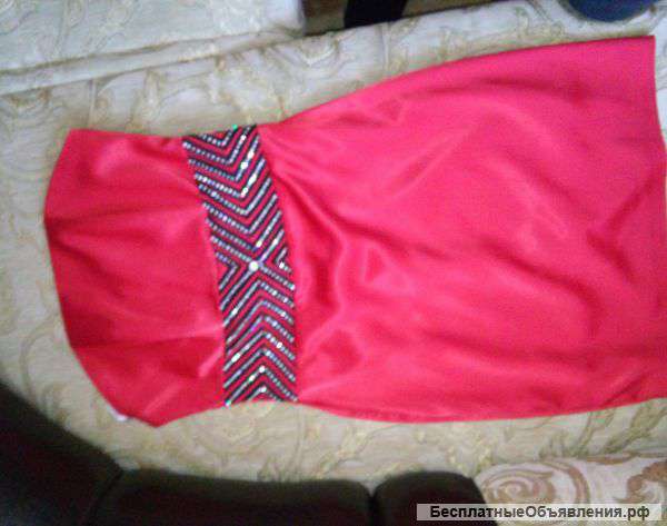 Платья красное.123