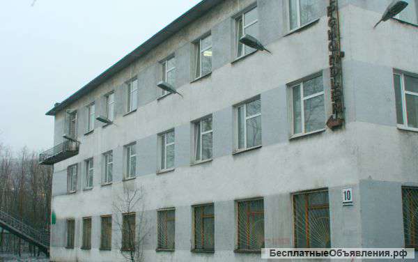 Здания на территории порта Мурманск