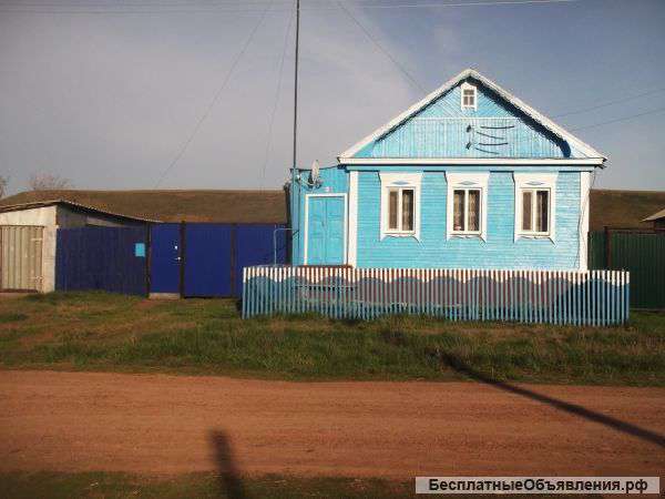 Дом в с. Петровка, Октябрьского района
