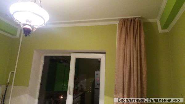 Трехкомнатную. Оболонь