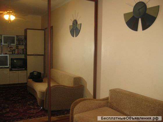 Cдаю 3 к.кв. Центр. ул. Пушкинская/пер. Островского 1/3кирп. 84м. квартира в 2-х уровнях ремонт,встр