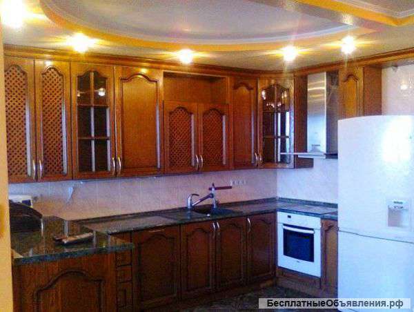 Сдаю 4 к.кв. СЖМ пр. Королева 10/14кирп. 100м. ремонт, паркет, 2-х уровневые потолки, кафель. 3 спал