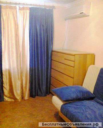 Сдаю 4 к.кв. СЖМ пр. Королева 10/14кирп. 100м. ремонт, паркет, 2-х уровневые потолки, кафель. 3 спал