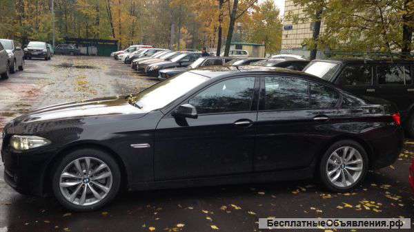 Автомобиль BMW 520 с водителем поездки