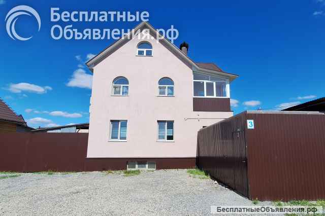 Коттедж в Уфе с бассейном и сауной