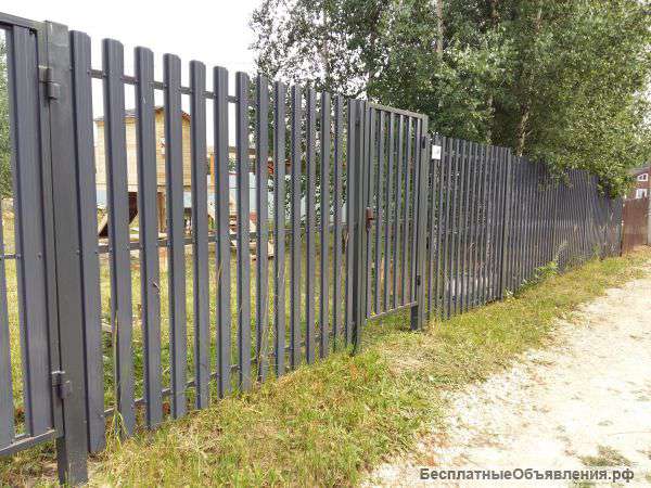 Простые металлические заборы
