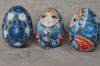 Расписные деревянные яйца, шкатулки, матрёшки и Деды Морозы