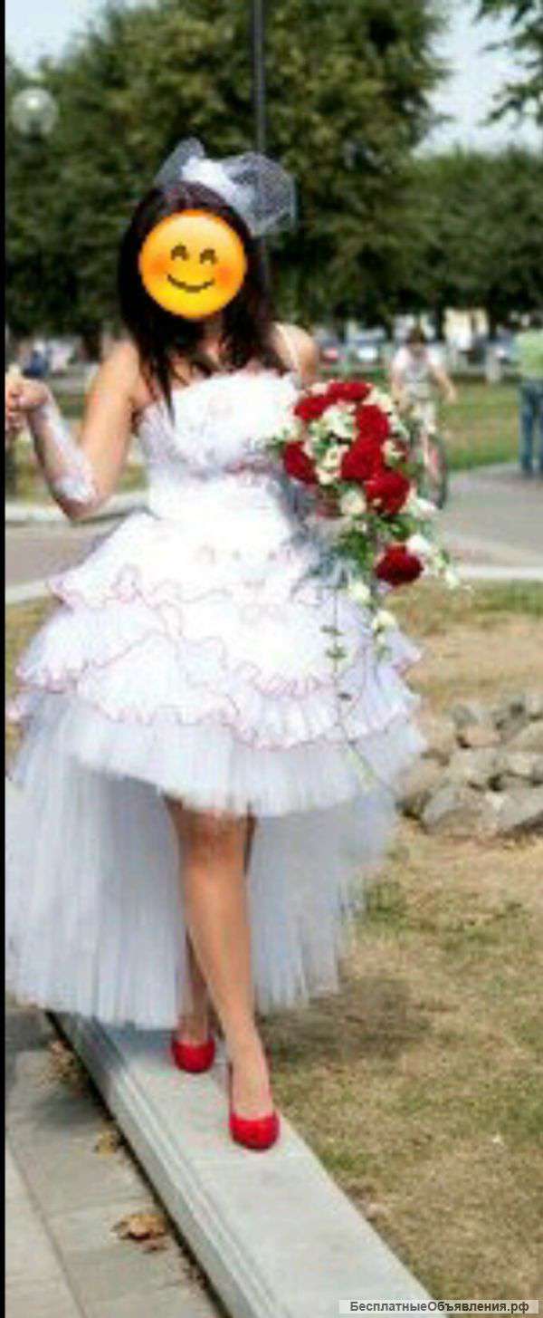 Оригинальное свадебное платье