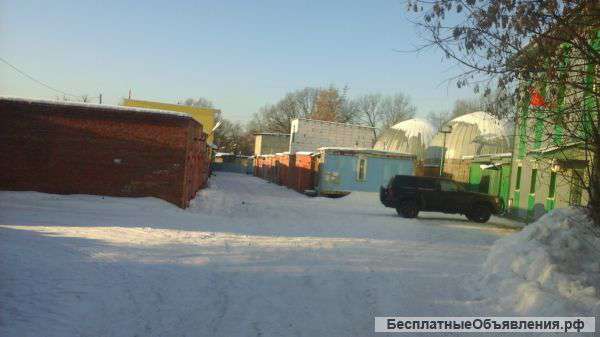 Огромный гаражный бокс