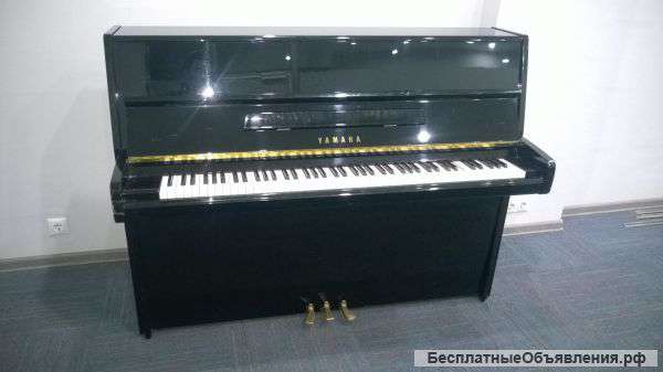 Акустическое пианино Yamaha