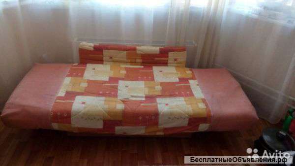 Диван
