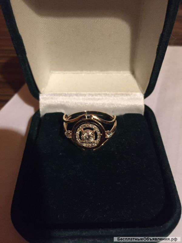 Золотое кольцо с бриллиантами