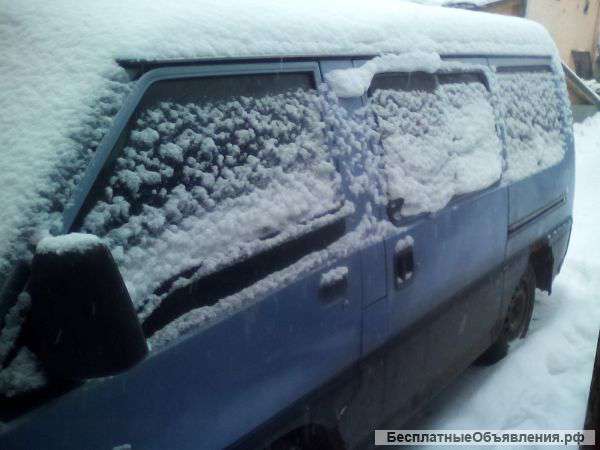 Mitsubishi L300 бензин