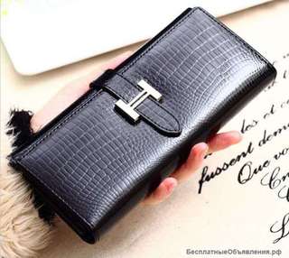 Дамское портмоне. Лакированная кожа
