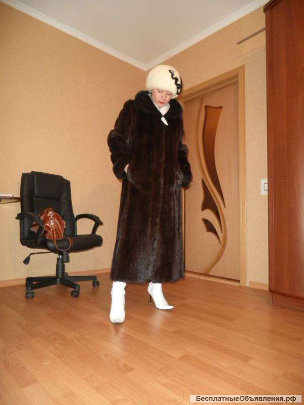 Новая длинная цельнокроеная шуба