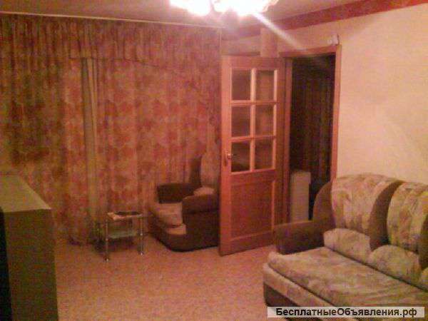 2-к. квартиру 52 кв.м. на Вятской