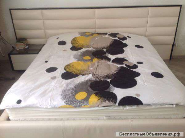 Кровать купленная в мебельном салоне Premium класса