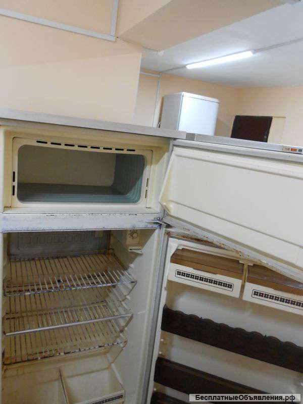 Холодильник Бирюса 22 в Омске
