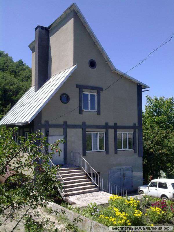 Продаю или меняю дом-дачу в живописном уголке Кисловодска