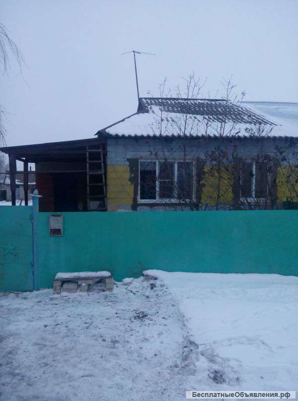 Дом с земельным участком