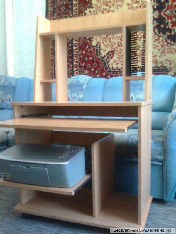 Компьютерный стол