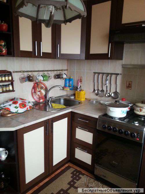 3-х ком.квартиру на пр.Отрадном 61, в Соломенском р-не