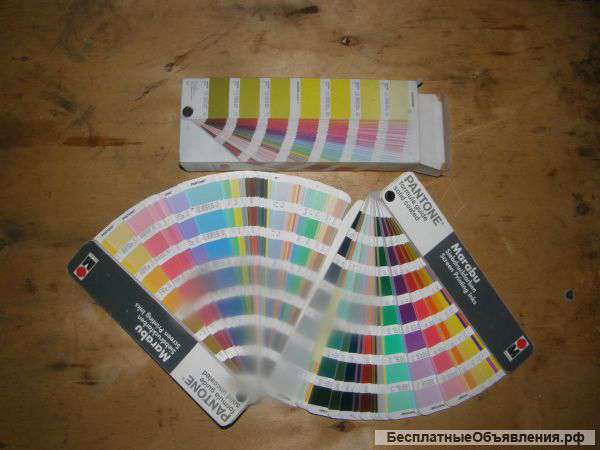 Веер PANTONE