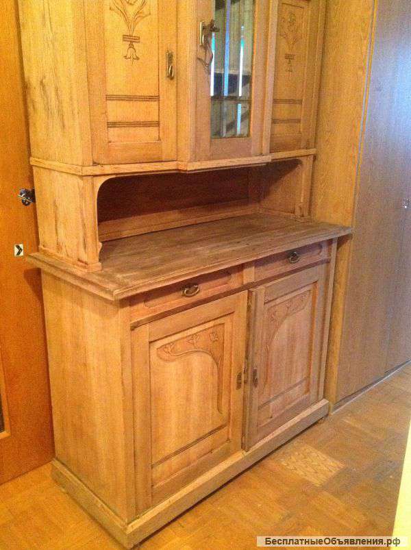 Старинный буфет