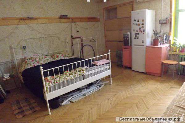 Здается студия на невском пр.78