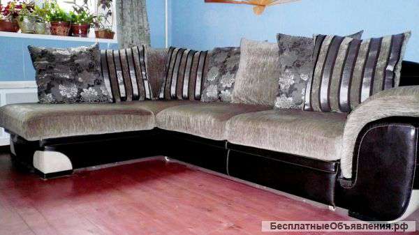 Угловой диван в отличном состоянии