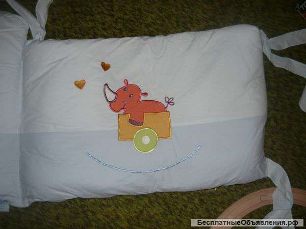 Бортики Feretti в кроватку