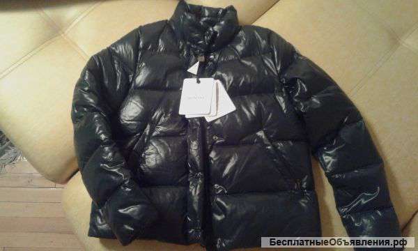 Пуховики MONCLER