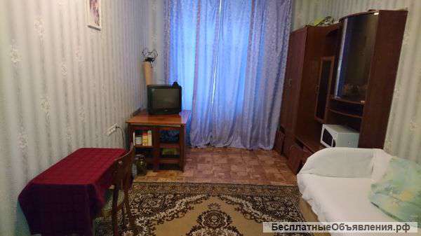 Сдам комнату в 3 комн.кв, Школьная пл, 3.