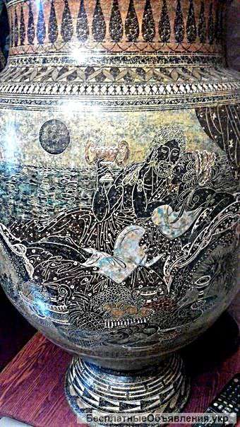 Ваза с крышкой, высота 1 метр 14 см, диаметр 50 см. Ручная роспись.