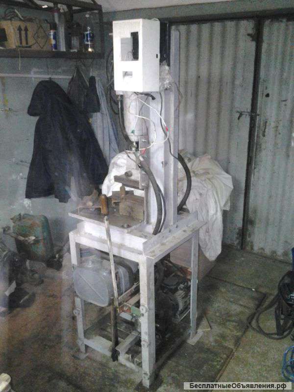 Мини кузнечный пресс