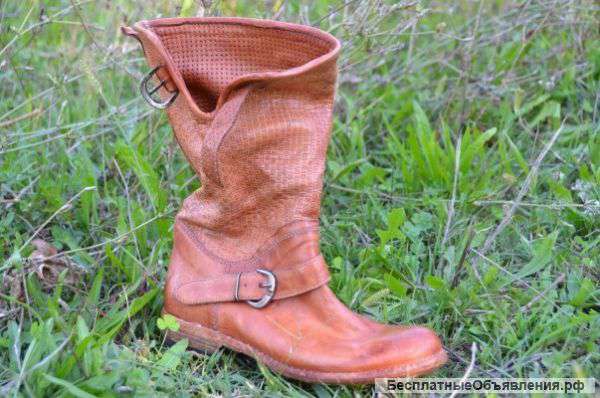 Продаю сапоги итальянские