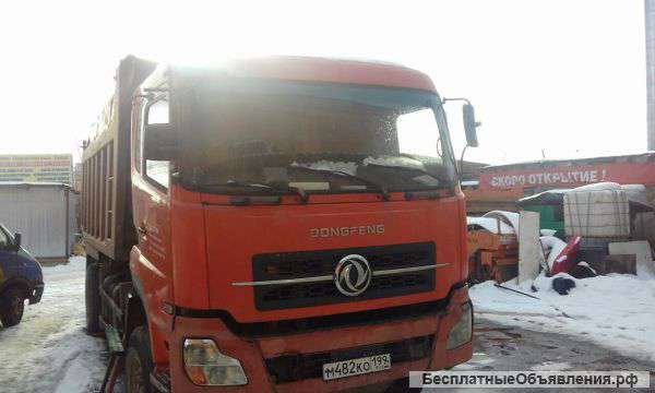 Грузовой самосвал DONGFENG