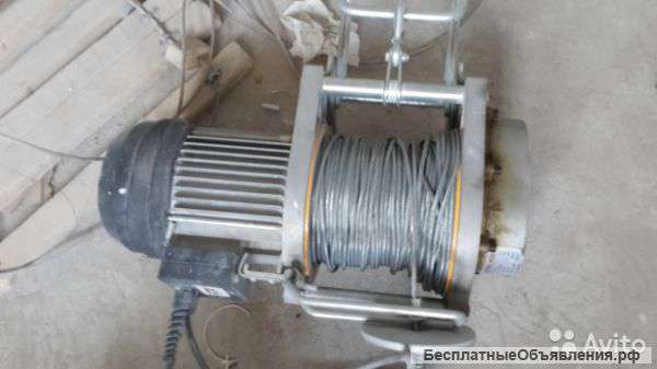Лебедка "electric hoist BH250A"