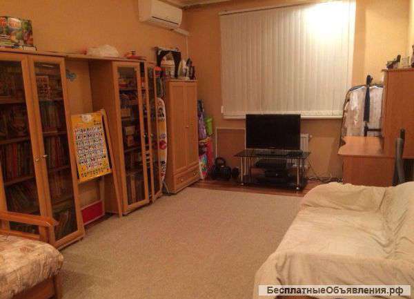 Двух комнатную квартиру в центре