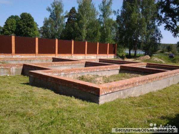 Земельный участок с фундаментом