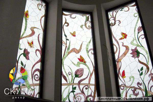Витражи. Потолки.