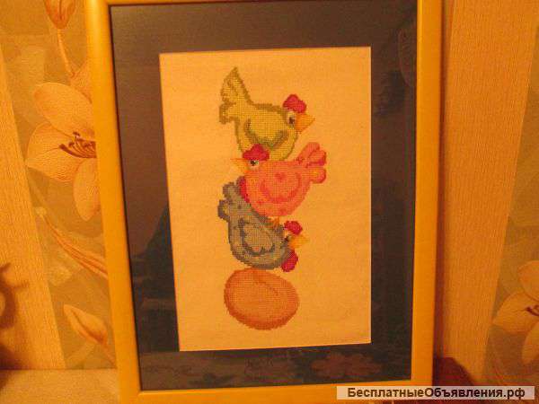 Вышитые крестом забавные курочки