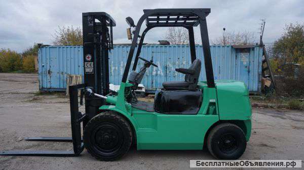 Погрузчик вилочный дизель Dalian CPCD30