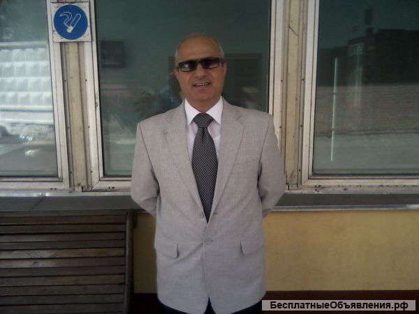Администратор-охранник-дежурный.