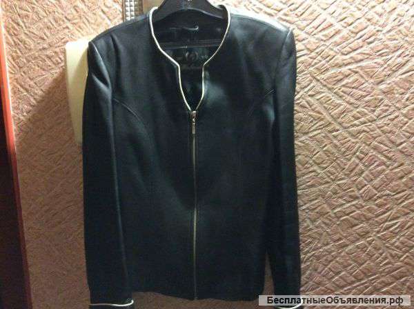 Куртки кожаные натуральные кофту шорты разные вещи на молодую девушку